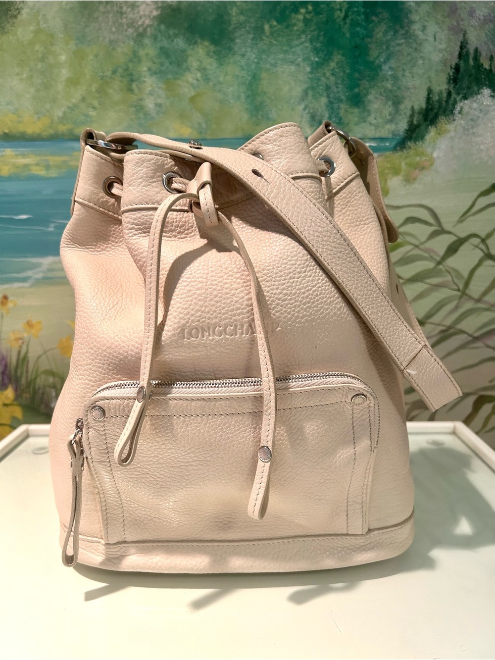 Longchamp Le Foulonne Pebbled Leather Drawstring Bucket Bag-Cream  1738-789-037 - Picture 3 of 17